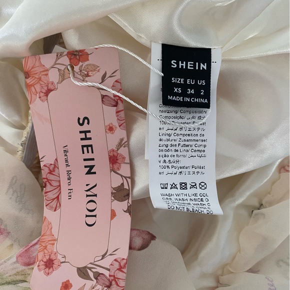 SHEIN floral blouse - Picture 3 of 3